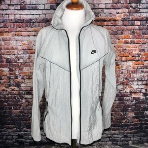 LAST CHANCE! Nike Reflective Running Jacket